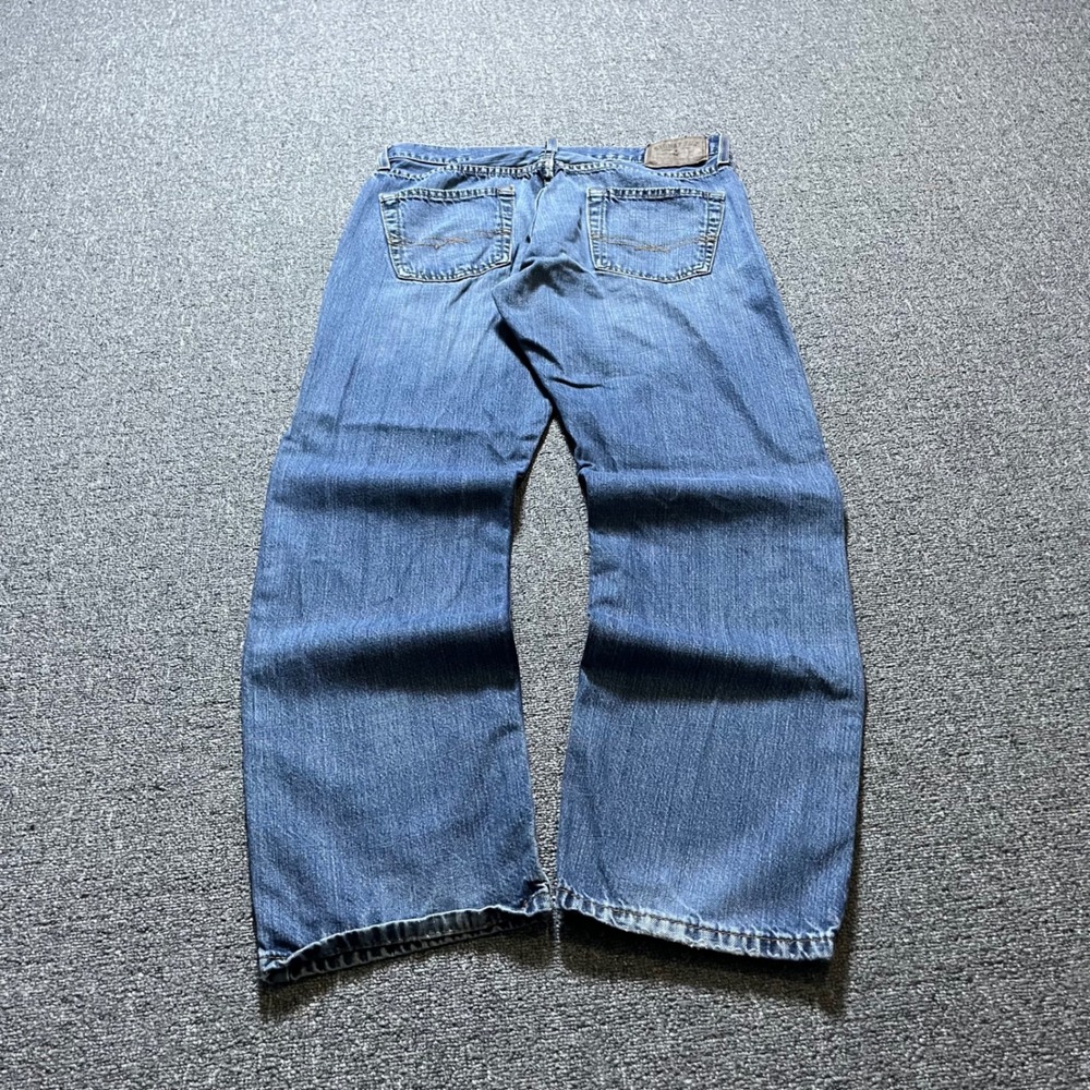 Signature Levi Strauss Slim Straight Jeans 34x32 Blue Denim Casual Classic Wear